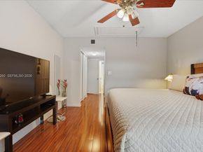 400 NW 127th Ave 13, Plantation FL 33325