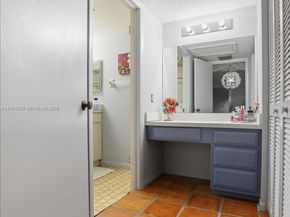 400 NW 127th Ave 13, Plantation FL 33325