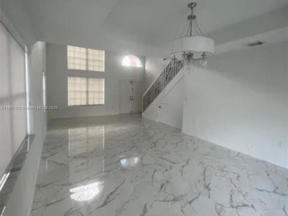 16461 SW 100th Ter, Miami FL 33196