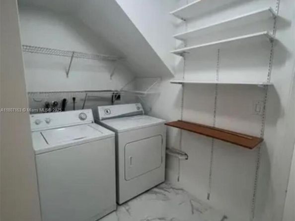 16461 SW 100th Ter, Miami FL 33196