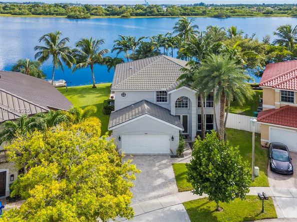 18084 SW 33rd Ct, Miramar FL 33029