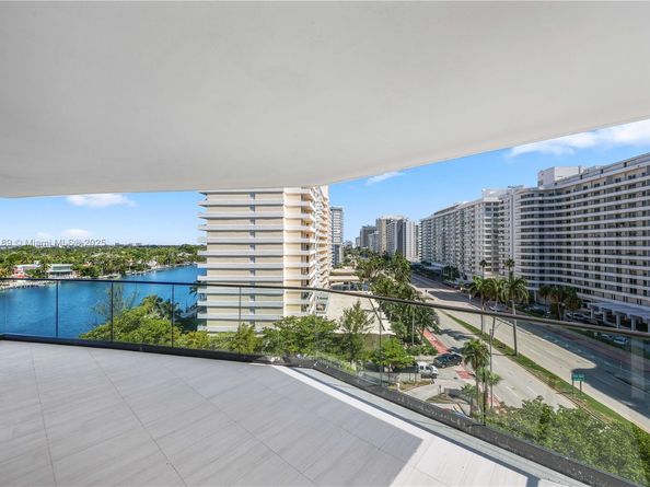 5500 Collins Ave 901 & 902, Miami Beach FL 33140