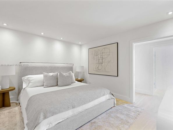 5500 Collins Ave 901 & 902, Miami Beach FL 33140