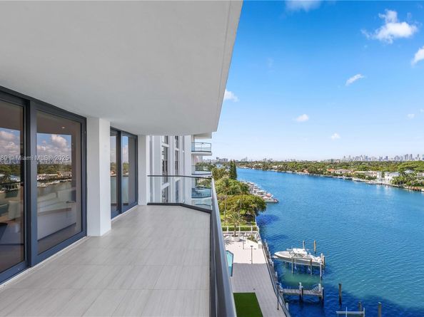 5500 Collins Ave 901 & 902, Miami Beach FL 33140