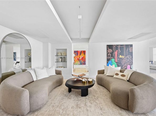 5500 Collins Ave 901 & 902, Miami Beach FL 33140