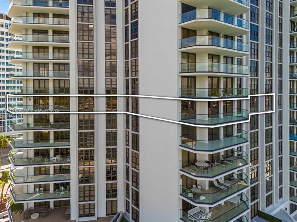 5500 Collins Ave 901 & 902, Miami Beach FL 33140