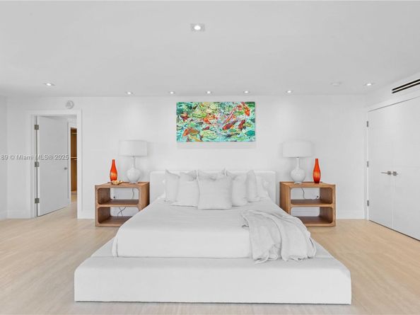 5500 Collins Ave 901 & 902, Miami Beach FL 33140