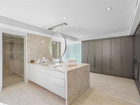 5500 Collins Ave 901 & 902, Miami Beach FL 33140