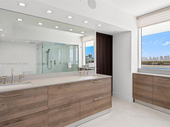 450 Alton Rd 901902, Miami Beach FL 33139