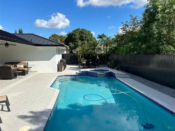 15444 SW 114th St, Miami FL 33196