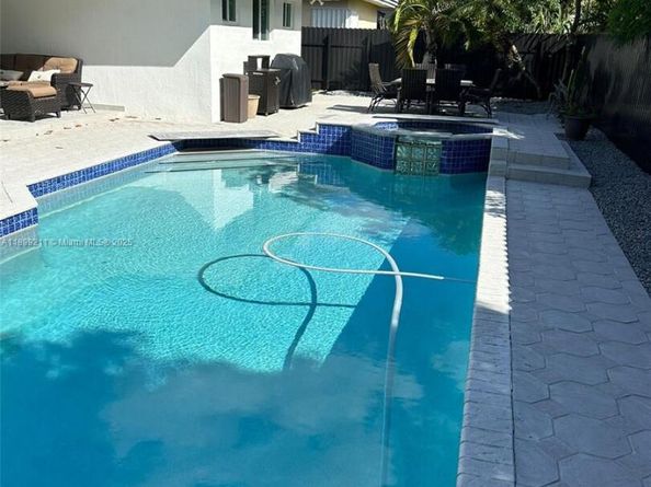 15444 SW 114th St, Miami FL 33196