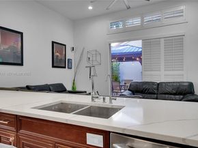 1135 Satinleaf St, Hollywood FL 33019