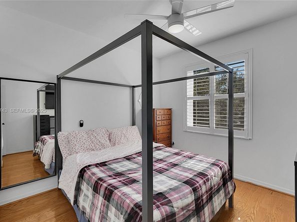 1135 Satinleaf St, Hollywood FL 33019