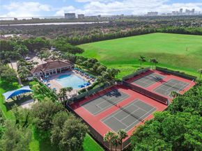 1135 Satinleaf St, Hollywood FL 33019