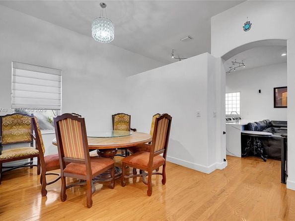 1135 Satinleaf St, Hollywood FL 33019