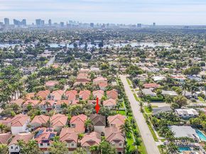 1135 Satinleaf St, Hollywood FL 33019