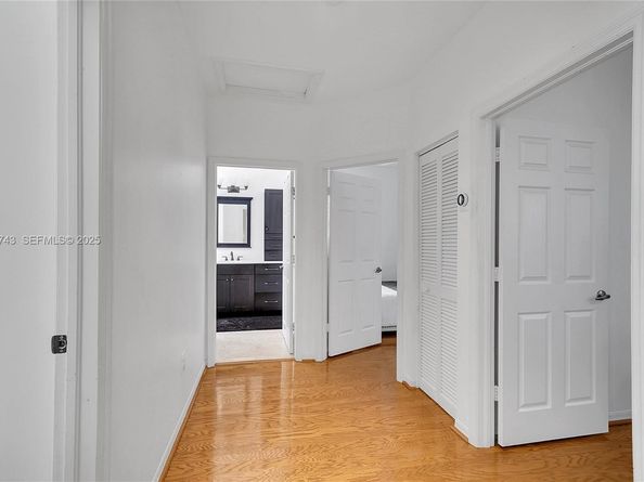 1135 Satinleaf St, Hollywood FL 33019