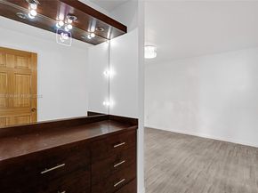 11482 SW 181st St, Miami FL 33157