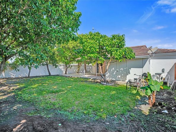 11482 SW 181st St, Miami FL 33157
