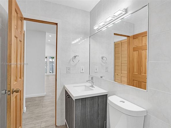 11482 SW 181st St, Miami FL 33157