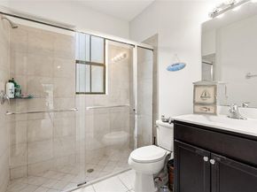 77 NE 37th Pl, Homestead FL 33033