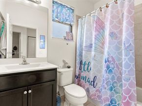 77 NE 37th Pl, Homestead FL 33033