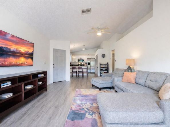 3880 NW 121st Ave, Sunrise FL 33323