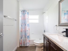 3880 NW 121st Ave, Sunrise FL 33323