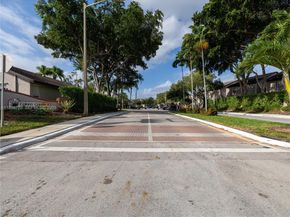 3880 NW 121st Ave, Sunrise FL 33323