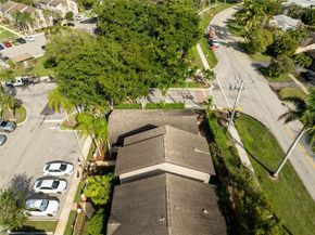 3880 NW 121st Ave, Sunrise FL 33323