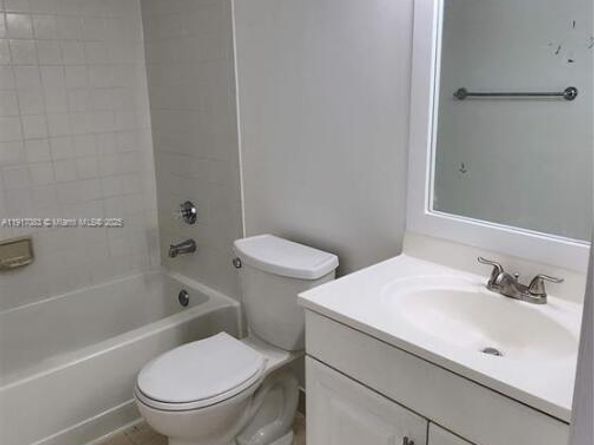 9975 Nob Hill Ln 9975, Sunrise FL 33351