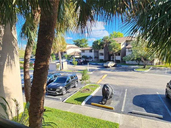 9975 Nob Hill Ln 9975, Sunrise FL 33351