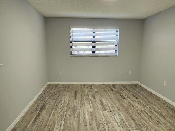 9975 Nob Hill Ln 9975, Sunrise FL 33351