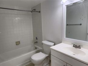 9975 Nob Hill Ln 9975, Sunrise FL 33351