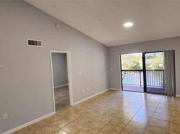 9975 Nob Hill Ln 9975, Sunrise FL 33351