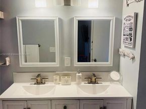 208 SW 120th Ave, Pembroke Pines FL 33025