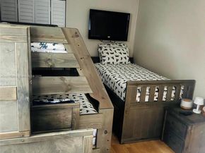 208 SW 120th Ave, Pembroke Pines FL 33025