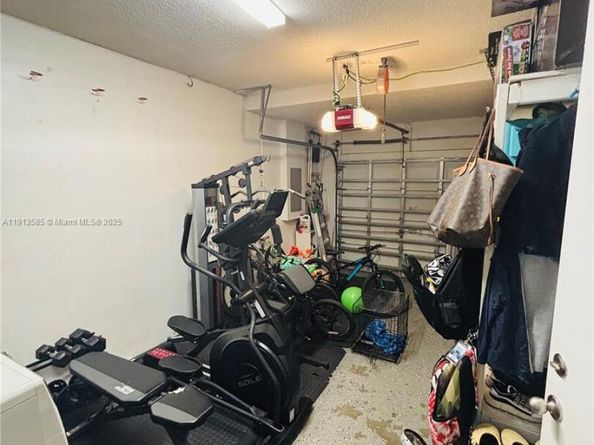 208 SW 120th Ave, Pembroke Pines FL 33025