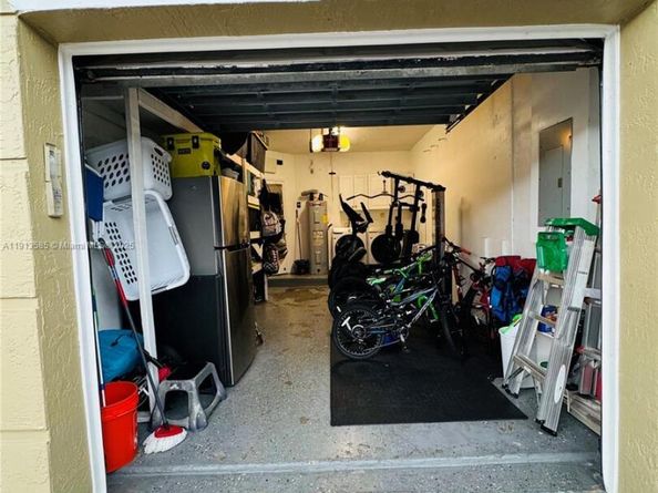 208 SW 120th Ave, Pembroke Pines FL 33025