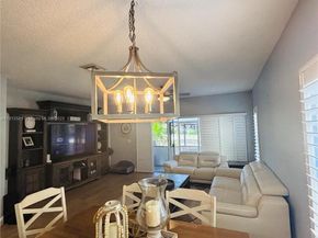 208 SW 120th Ave, Pembroke Pines FL 33025