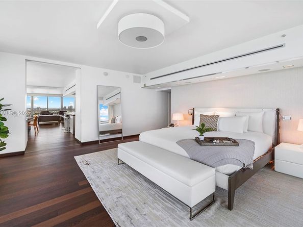 101 20th St PHA 3909, Miami Beach FL 33139