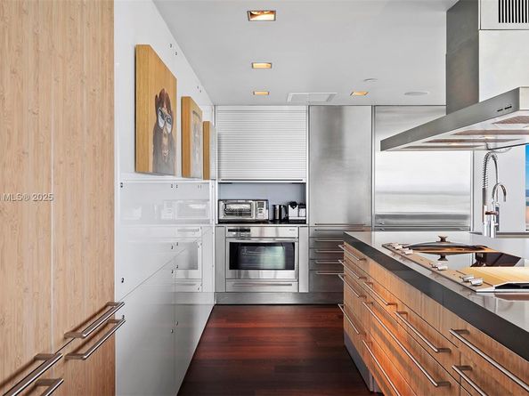 101 20th St PHA 3909, Miami Beach FL 33139