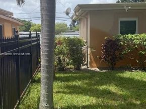 16300 NW 21st Ave, Miami Gardens FL 33054