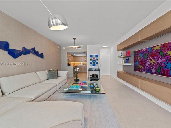 1331 Brickell Bay Dr 1406, Miami FL 33131