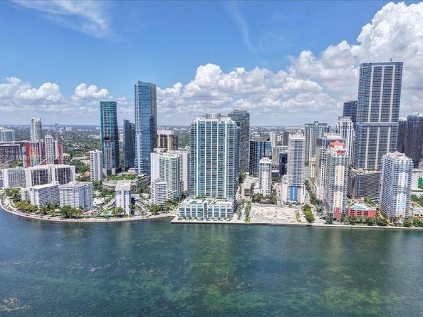 1331 Brickell Bay Dr 1406, Miami FL 33131