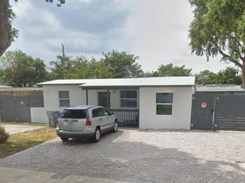 1892 NE 53rd Ct