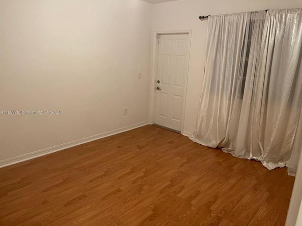 2195 Bay Dr 6, Miami Beach FL 33141