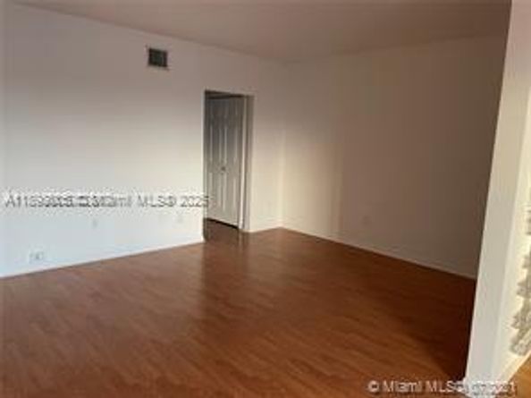 2195 Bay Dr 6, Miami Beach FL 33141