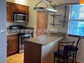 2195 Bay Dr 6, Miami Beach FL 33141