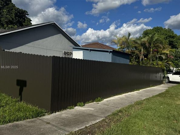 20923 SW 126th Ct, Miami FL 33177